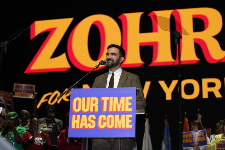 Zohran Mamdani, migrante, socialista y musulmán, será alcalde de Nueva York