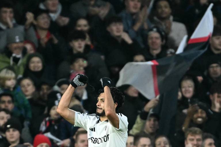 ¡Un histórico! Raúl Jiménez vuelve a anotar con el Fulham y empata marca del ‘Chicharito’