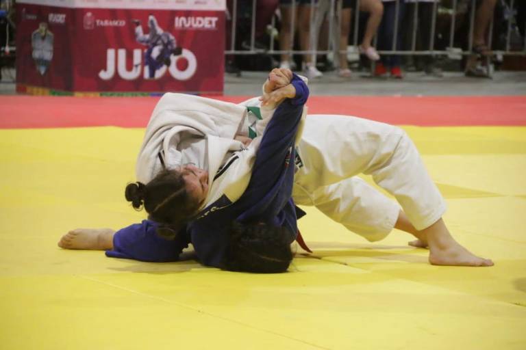La judoca Ana Lucía Álvarez conquista oro para Sinaloa