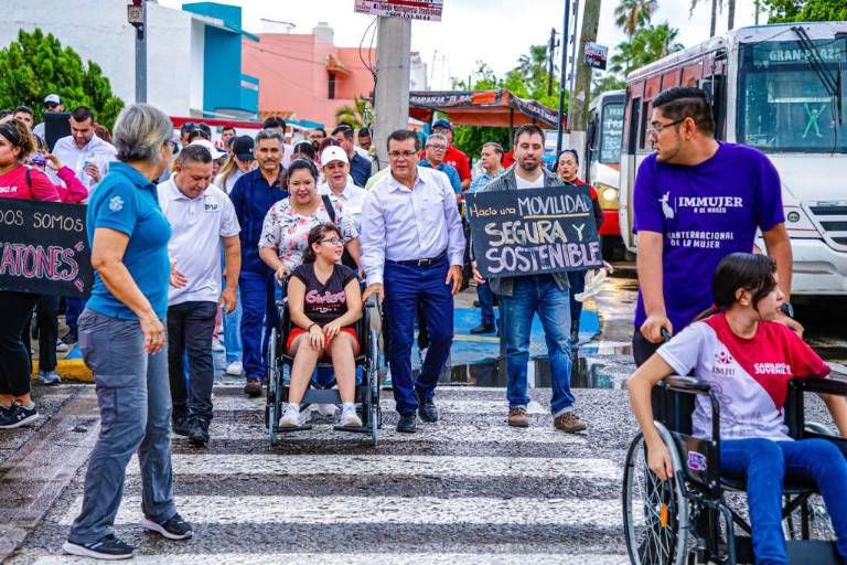 Llaman al respeto y la conciencia, en el Día Mundial del Peatón