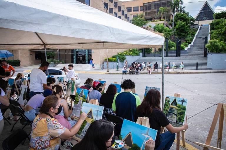 Se inspiran en La Lomita para plasmar su arte