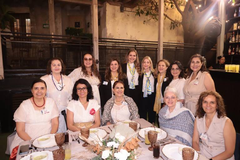 Disfrutan de amena cena de despedida en el Observatorio Mazatlán 1873