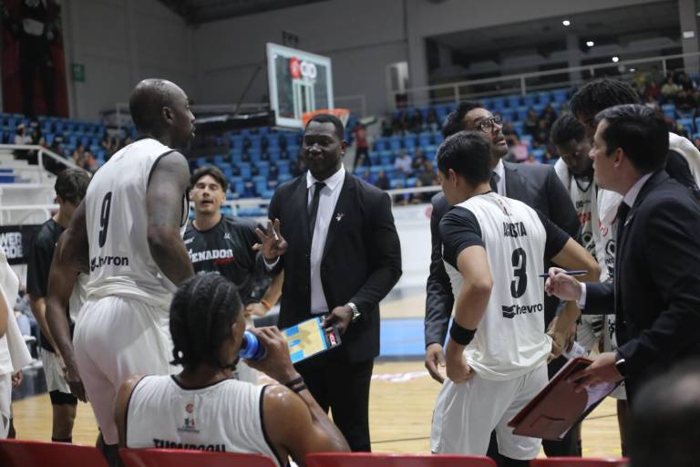 Gaston Essengue tira la toalla y renuncia a Venados Basquetbol en medio de una crisis