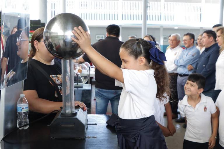 Ven a la ciencia como la esperanza de las nuevas generaciones