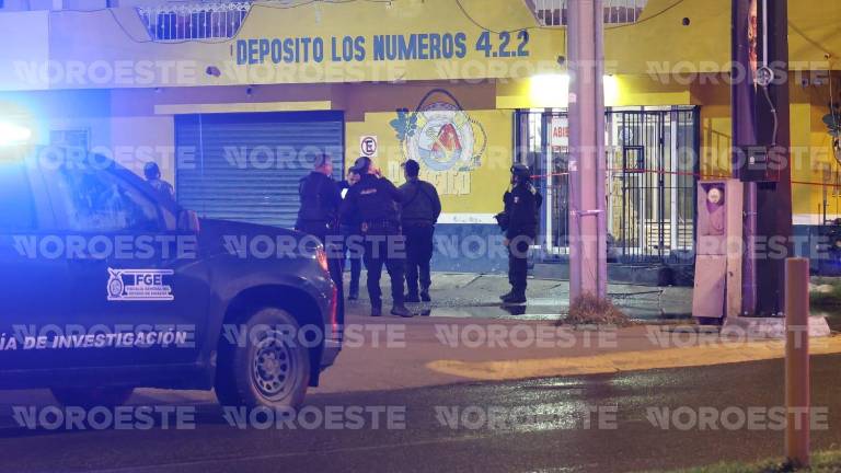 Un ataque a balazos contra un expendio de cerveza en El Toreo dejó un hombre muerto y otro herido este sábado en Mazatlán.