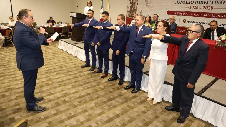 Cambio de mesa directiva del Colegio de Abogados Marco Antonio Arroyo Camberos.