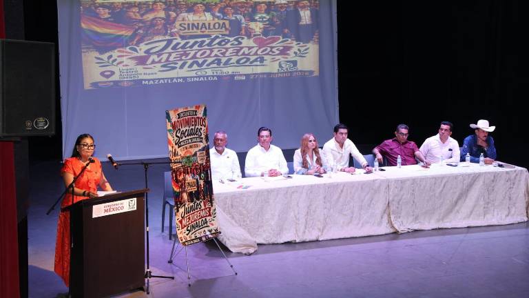 Representantes de distintos sectores sociales, empresariales y políticos participaron en el “Encuentro de Movimientos Sociales”, realizado en el teatro Antonio Hass.