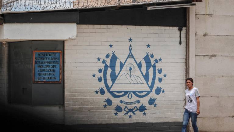El Centro Industrial de Cumplimiento de Penas y Rehabilitación de Santa Ana, ubicado en la ciudad del mismo nombre, al occidente del país, es uno de los más de veinte centros penitenciarios que existen en El Salvador.