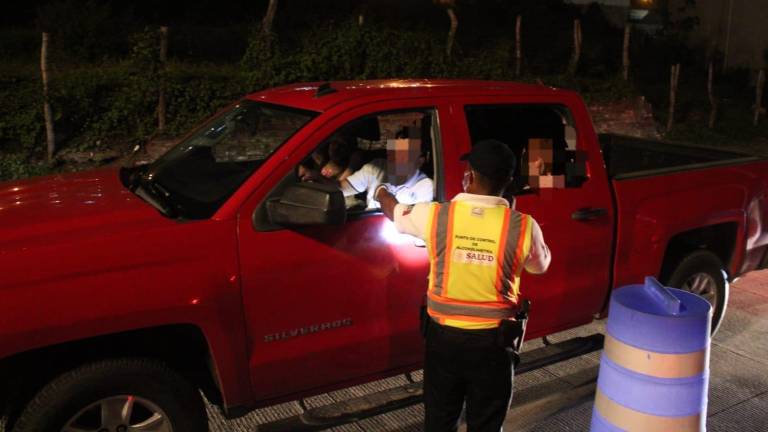 En el fin de semana aplicaron 290 exámenes a conductores de Mazatlán.