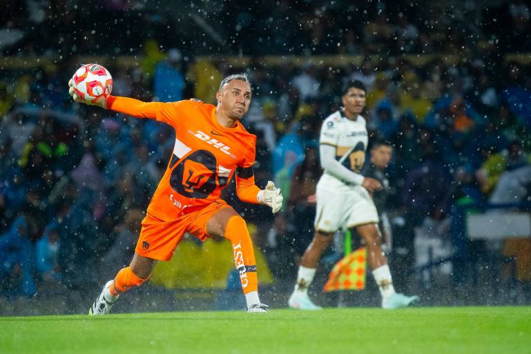 Keylor Navas se presenta en CU, pero Pumas empata con Necaxa