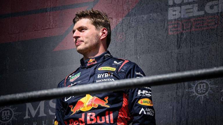 Max Verstappen dejaría Red Bull y ficharía por Mercedes en 2024 según prensa inglesa