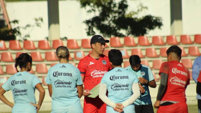 Jesús Padrón es el director técnico de Mazatlán FC Femenil de cara al Clausura 2023.