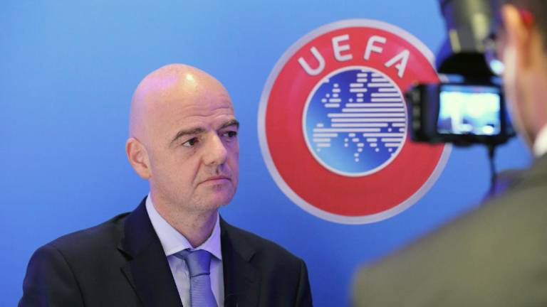 La presión sobre Gianni Infantino continúa creciendo.