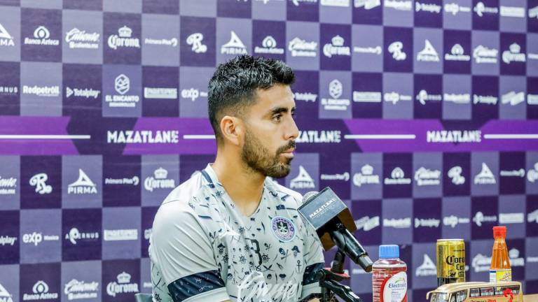 Néstor Vidrio estuvo a la atención a medios por parte de Mazatlán FC.