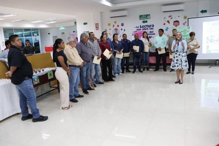 Con la presencia del presidente municipal de Escuinapa, estudiantes de turismo de UTEsc realizan muestra de proyectos de impacto en comunidades de la región