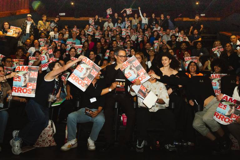 Gael García Bernal presenta Amores Perros en Festival de Cine de Morelia