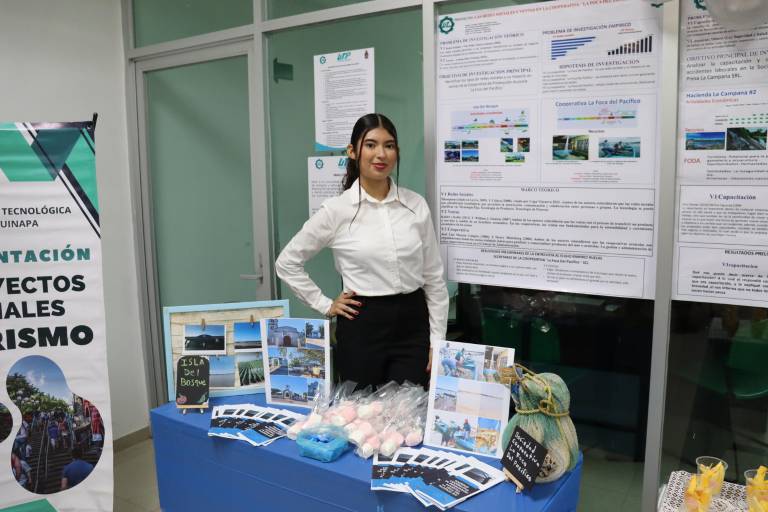 Con la presencia del presidente municipal de Escuinapa, estudiantes de turismo de UTEsc realizan muestra de proyectos de impacto en comunidades de la región