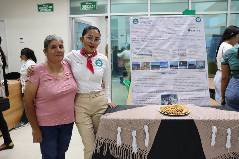Con la presencia del presidente municipal de Escuinapa, estudiantes de turismo de UTEsc realizan muestra de proyectos de impacto en comunidades de la región