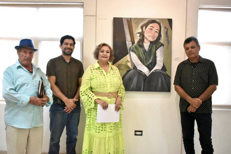 Gana alumno de la UAS primer lugar en el Salón de la Plástica en Ahome