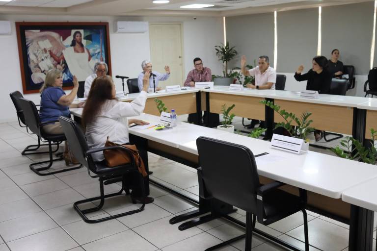 Presenta rector de UTEsc tercer informe trimestral de actividades ante Consejo Directivo