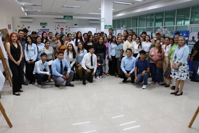 Con la presencia del presidente municipal de Escuinapa, estudiantes de turismo de UTEsc realizan muestra de proyectos de impacto en comunidades de la región