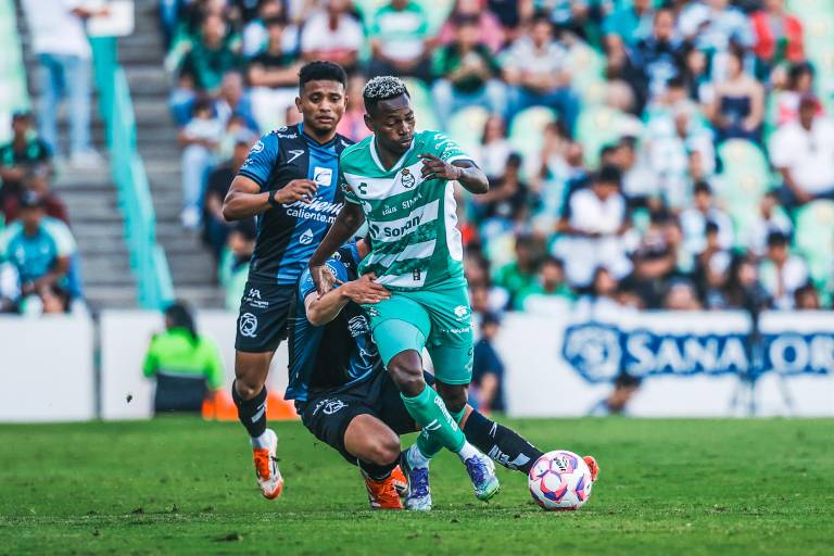 Santos vence a Querétaro en Torreón