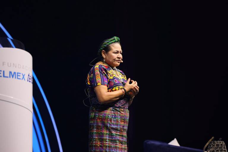 El mejor uso de la tecnología es darle un significado: Rigoberta Menchú