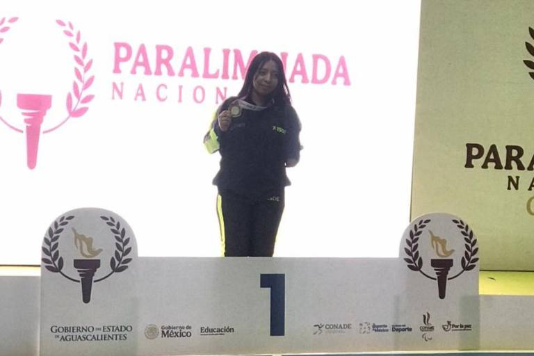 Dos oros y una plata, las medallas que ganó Jennifer Rosas, escuinapense estudiante de UTEsc