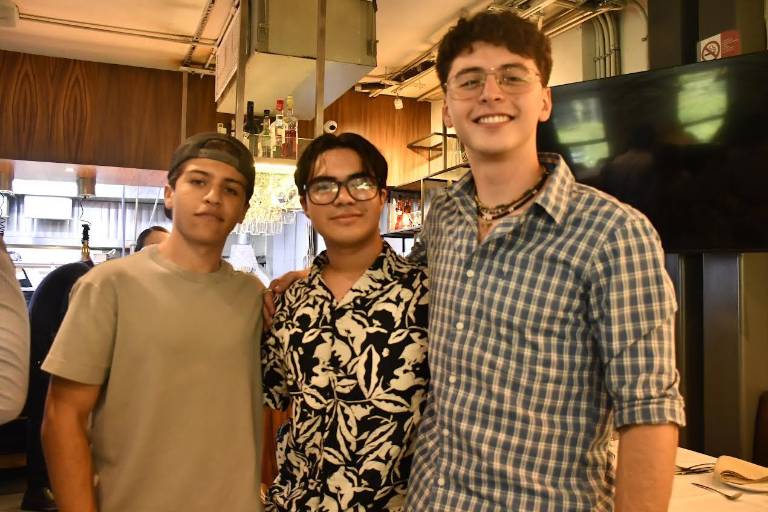 Disfrutan de una parrillada con causa en el Villa Unión, con chefs invitados