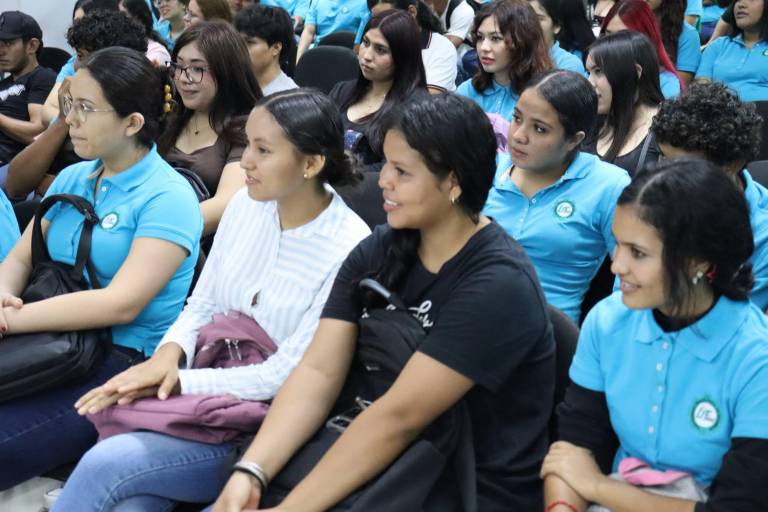 UTEsc da la bienvenida a estudiantes de nuevo ingreso