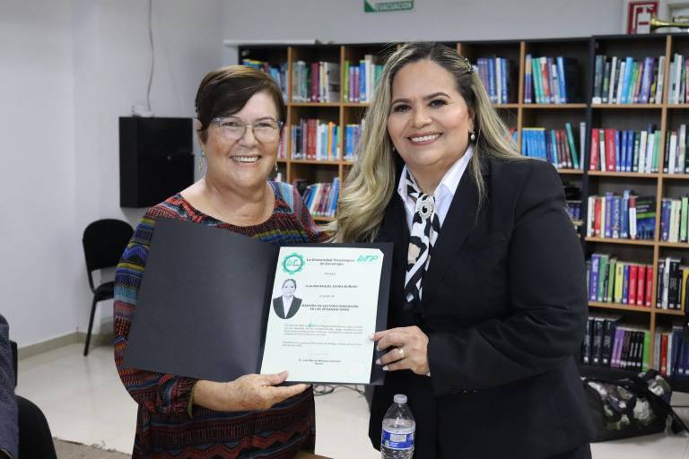 Reciben título de grado, egresados de la Maestría en Gestión e Innovación en las organizaciones de la UTEsc