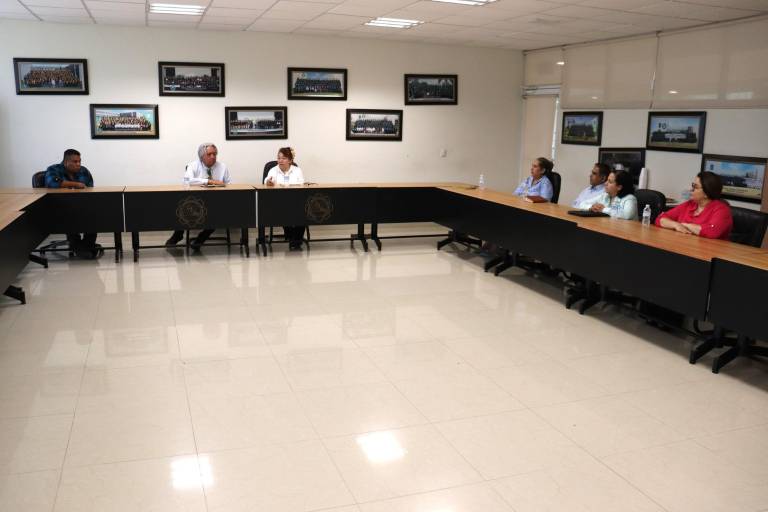 Enlace de SEP Federal en Sinaloa, visita la Universidad Tecnológica de Escuinapa. “Me llevo la mejor de las impresiones”, dijo