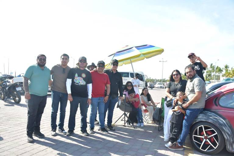 Recibe Altata a más de 200 bikers durante su carnaval