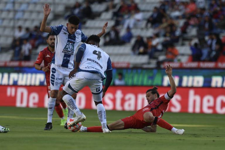 A Mazatlán FC se le escapa el punto al final y pierde lo invicto en Pachuca