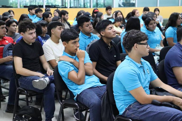 UTEsc da la bienvenida a estudiantes de nuevo ingreso