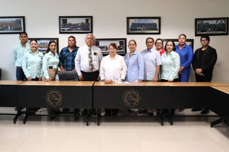 Enlace de SEP Federal en Sinaloa, visita la Universidad Tecnológica de Escuinapa. “Me llevo la mejor de las impresiones”, dijo