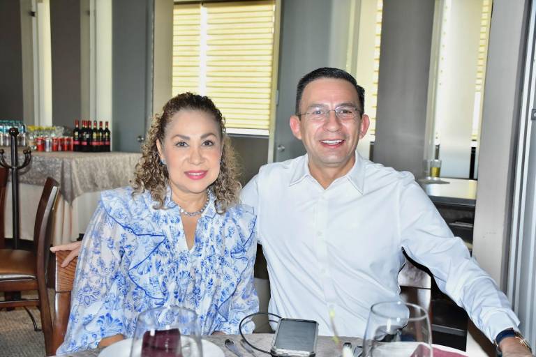 Celebran Los Caminantes su reunión ‘1500’