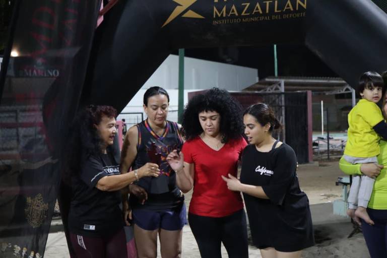 Cierra cachibol actividades de 2025, con Torneo del Pavo