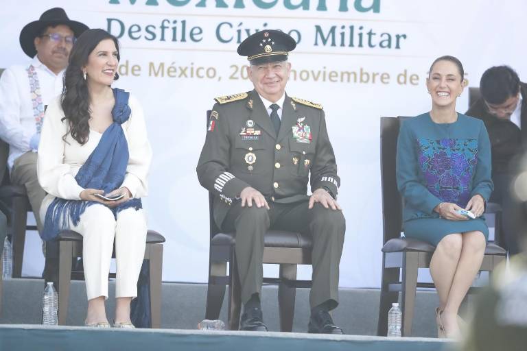 ‘No comparto un discurso que divida a los mexicanos’: López Rabadán critica mensaje de Sheinbaum en aniversario de la Revolución