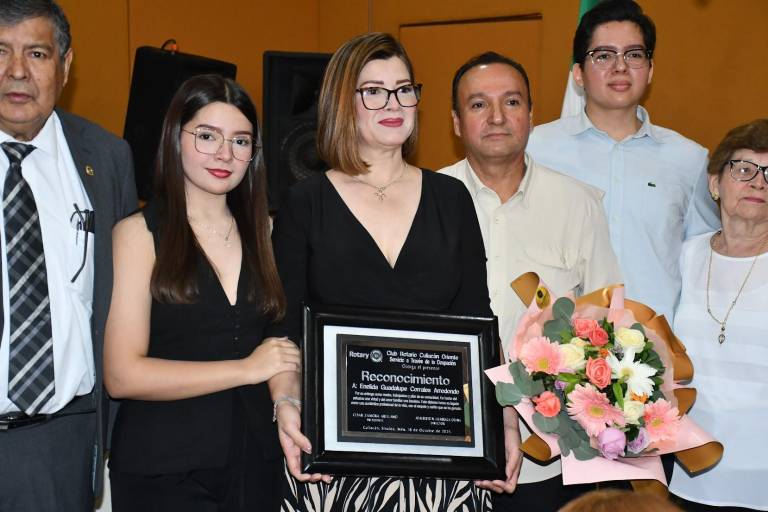 Reconocen rotarios a personas extraordinarias por su vocación y legado