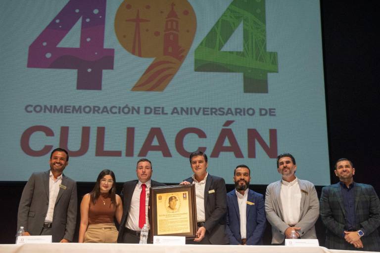 Ingresa Víctor Álvarez al recinto de los inmortales del Mérito Deportivo de Culiacán