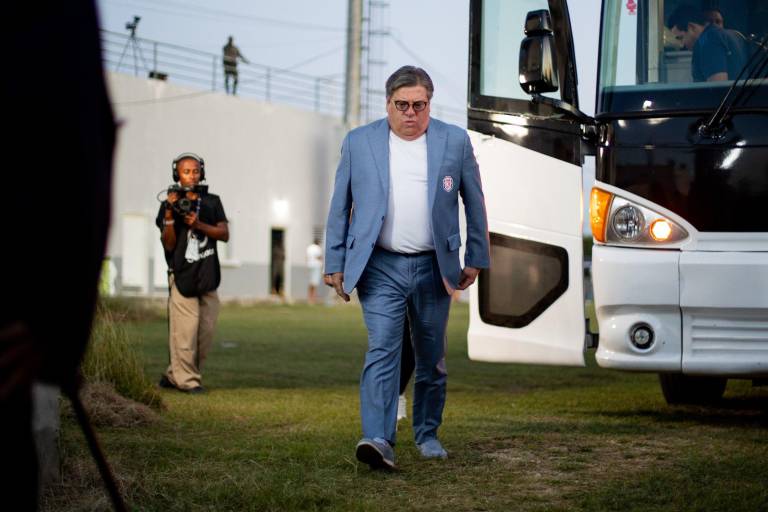 Miguel Herrera se encara con la prensa tras empate de Costa Rica ante Nicaragua