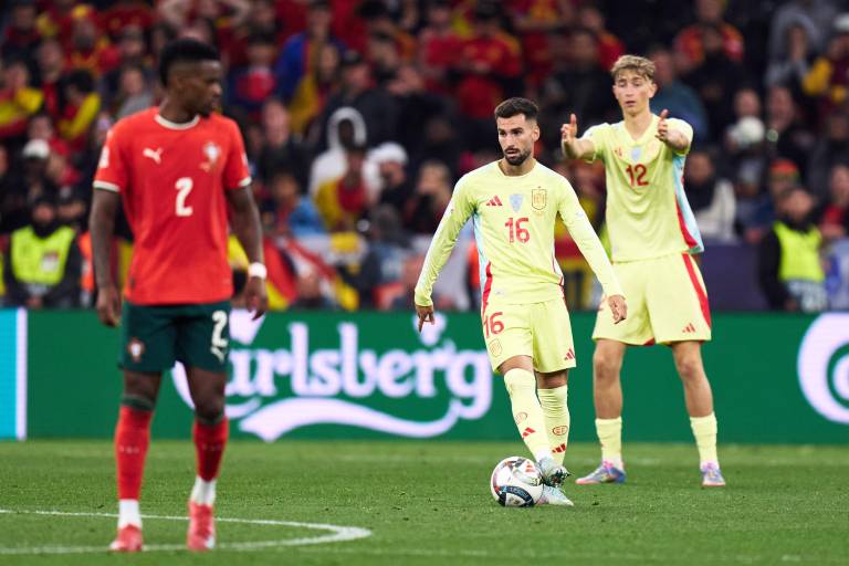 España se va de vacaciones con sabor agridulce y la mente puesta ya en el Mundial