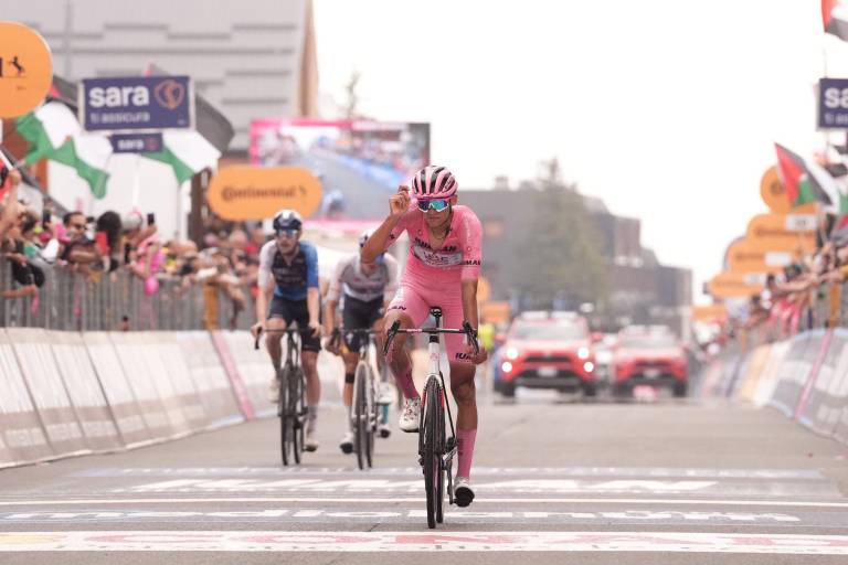 Isaac del Toro, elegido como la Revelación del Año en el Giro de Italia 2025