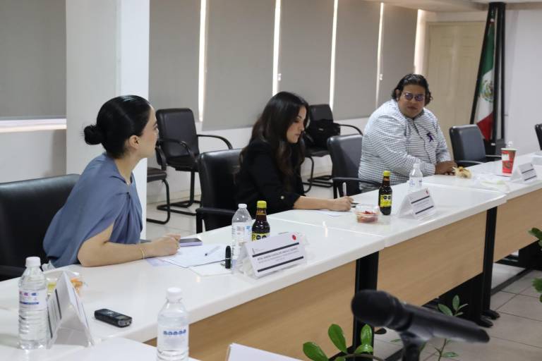 Rector de UTEsc presenta cuarto informe trimestral de actividades de 2025 ante Consejo Directivo