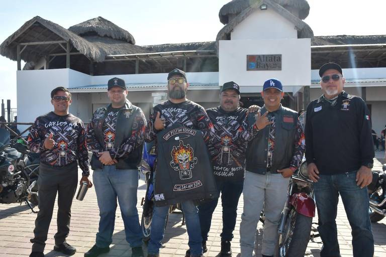 Recibe Altata a más de 200 bikers durante su carnaval