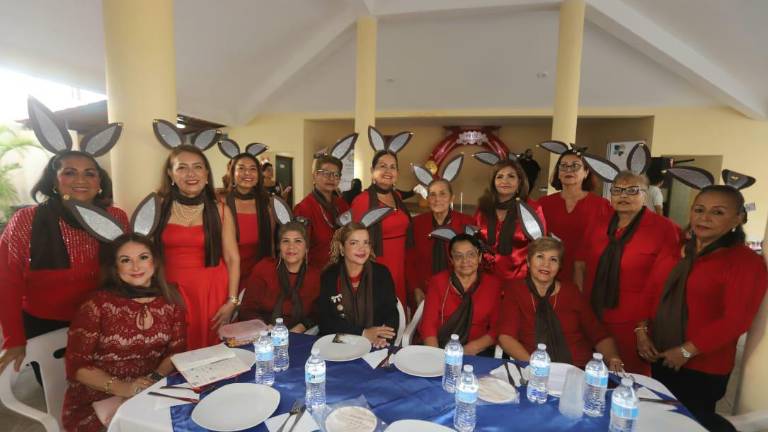 Integrantes de la Unidad Noroeste disfrutaron de la posada decembrina.