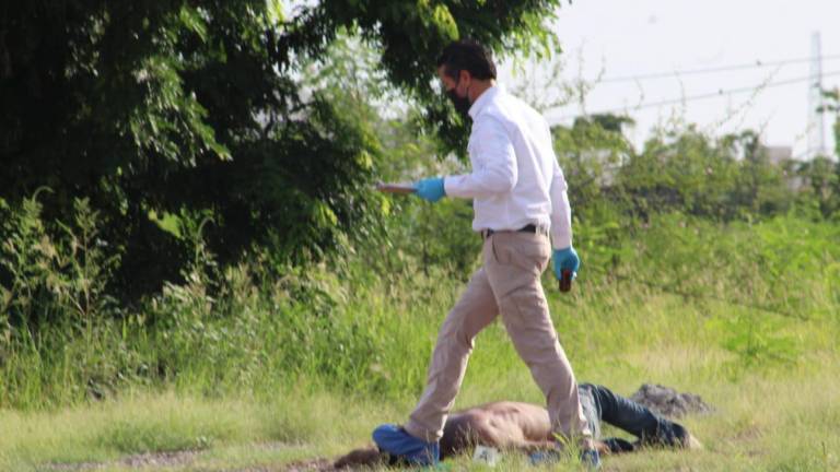 Localizan a hombre asesinado a balazos, en Urbivillas del Sol, en Culiacán