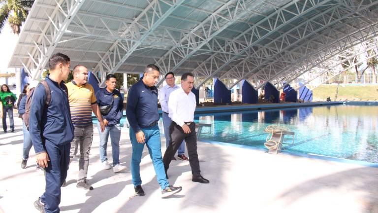 Supervisa Rector de la UAS avances en construcción de techumbre de alberca olímpica