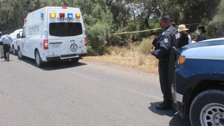 Encuentran a un hombre asesinado a balazos por la carretera Culiacán-Eldorado